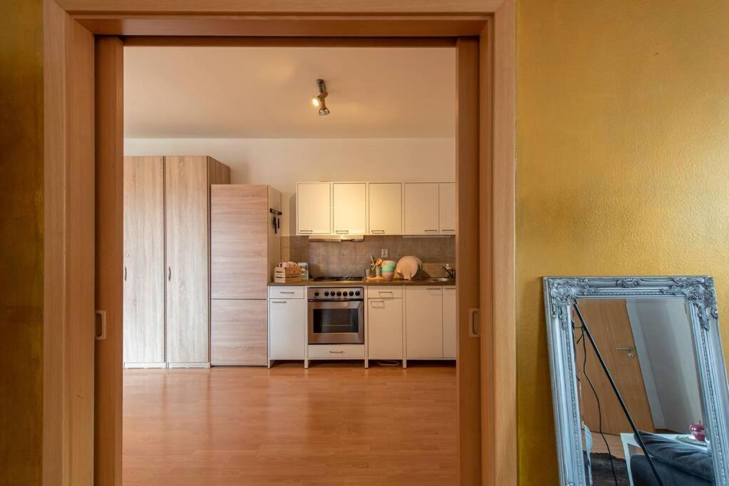 Ferienwohnung Crystal View Pressburg Exterior foto