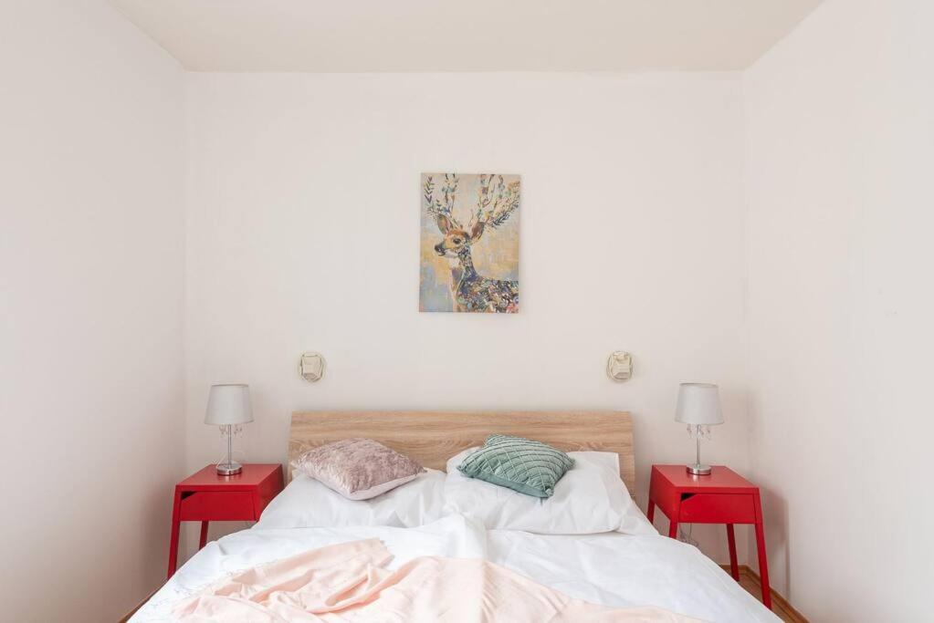 Ferienwohnung Crystal View Pressburg Exterior foto