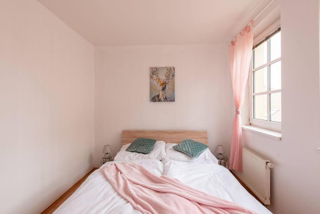Ferienwohnung Crystal View Pressburg Exterior foto